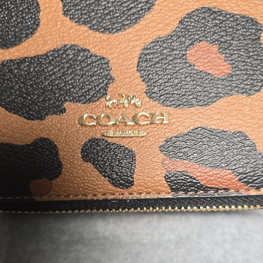 Coach Tan and Black Leopard Print Jewlry Box - Picture 2 of 11